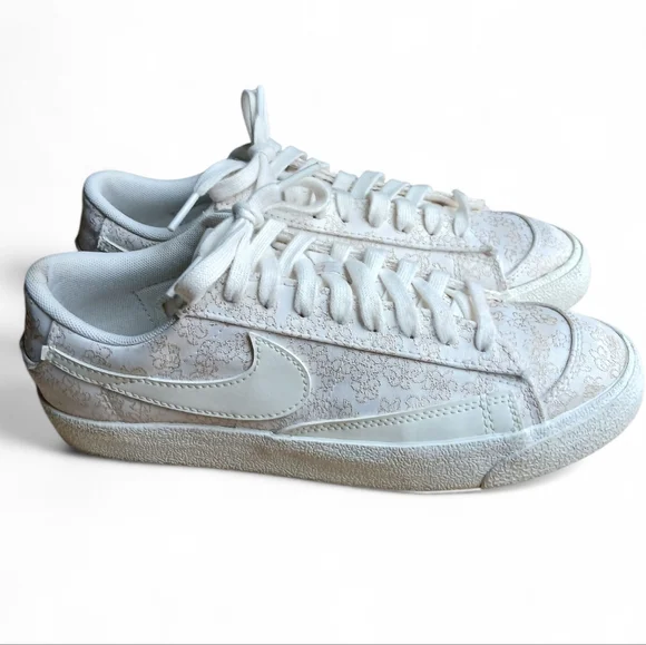 Niker Blazer Low Women's Size 8 White Floral Sneakers - Picture 6 of 10
